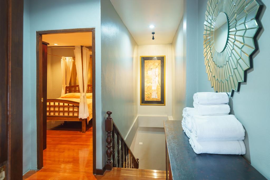 Luxury Town House In The Heart Of The Old City Chiang Mai Exterior photo