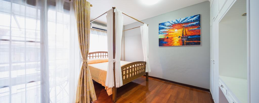 Luxury Town House In The Heart Of The Old City Chiang Mai Exterior photo
