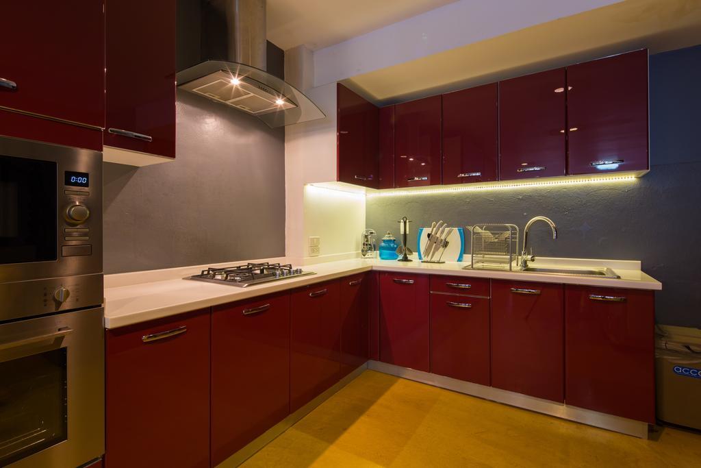Luxury Town House In The Heart Of The Old City Chiang Mai Exterior photo
