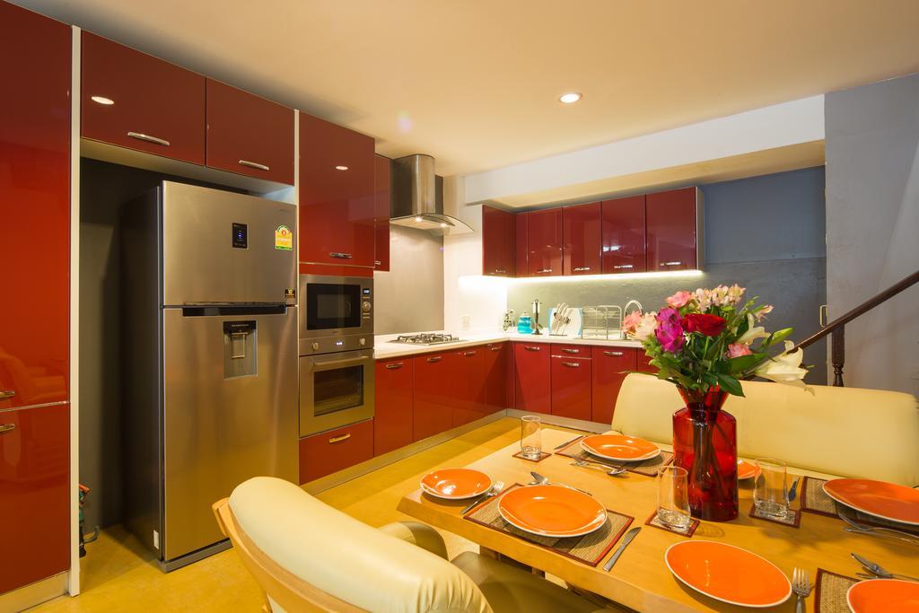 Luxury Town House In The Heart Of The Old City Chiang Mai Exterior photo