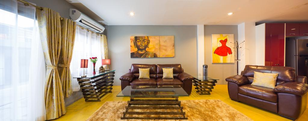 Luxury Town House In The Heart Of The Old City Chiang Mai Exterior photo